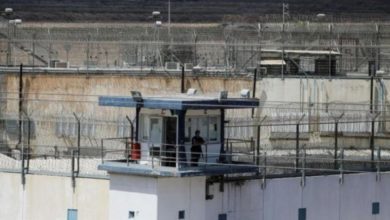 محامو الأسرى يقررون مقاطعة محكمة الاحتلال في "عوفر"