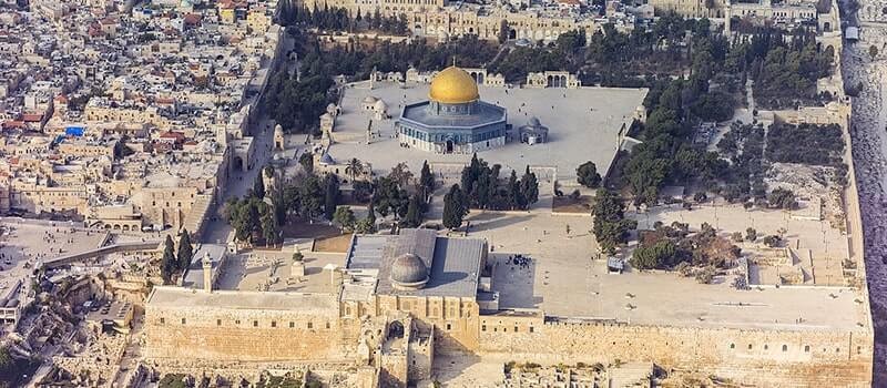 محافظة القدس تحذر من خطورة ما يجري في القدس من تهويد لهويتها العربية