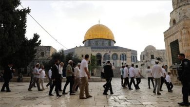 عشرات المستوطنين يقتحمون المسجد الاقصى