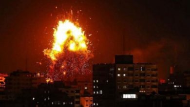 أكثر من 10 شهداء في قصف على مخيم الشاطئ غرب مدينة غزة