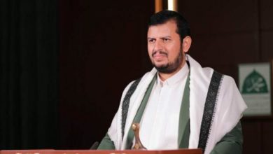 الحوثي يؤكد جهوزية اليمن للمشاركة بالقصف الصاروخي وبالمسيرات إذا تدخلت أمريكا في فلسطين