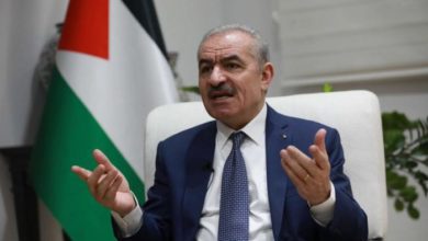 اشتيه: "إسرائيل" تتحمل المسؤولية كاملة عما يجري وأي اصطفاف دولي معها يعني جرائم أكبر ضد شعبنا