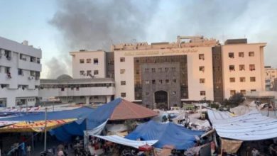 جيش الاحتلال ينسحب من مجمع "الشفاء" الطبي بعد تفجير عددا من مرافقه قبل الانسحاب