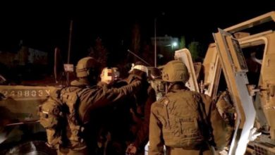 الاحتلال يعتقل 54 مواطنا من الضفة بينهم 15 طالبة جامعية
