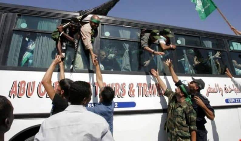 حكومة الاحتلال تصادق على صفقة تبادل الأسرى مع حماس ووقف مؤقت لاطلاق النار