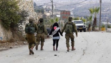 الاحتلال يعتقل فتاتين من القدس