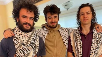 في ظل التحريض ضد الفلسطينيين في امريكا .. هجوم مسلح على 3 طلبة فلسطينيين لارتدائهم الكوفية في جريمة كراهية جديدة