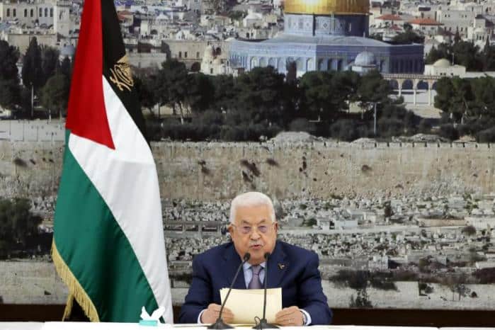 الرئيس في اجتماع القيادة: لن نسمح بتكرار النكبة وغزة جزء من الشعب الفلسطيني
