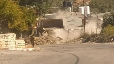 بشكل متعمد ..الاحتلال يفجر خط المياه الرئيسي المغذي لبلدة سنجل برام الله