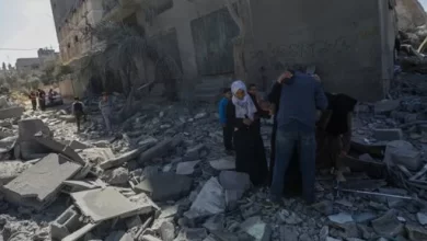 3 شهداء وعدد من المصابين في قصف للاحتلال على القرارة