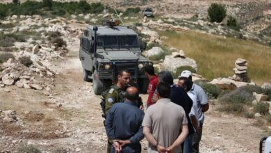 الاحتلال يوقف العمل في ملعب قرية قلنديا شمال غرب القدس