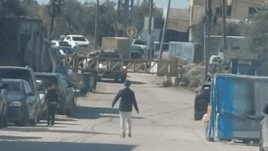 الاحتلال يغلق مدخل حارس شمال غرب سلفيت