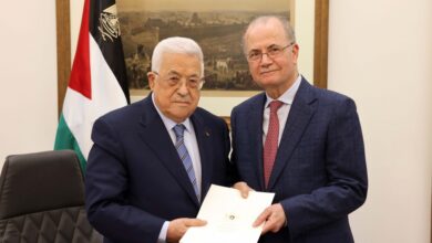 رئيس الوزراء المكلّف يواصل اللقاءات المكثّفة والمشاورات لتشكيل الحكومة ووضع برنامجها تمهيداً لتقديمها إلى سيادة الرئيس