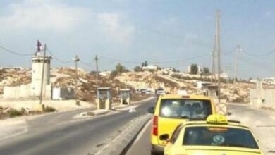 قوات الاحتلال تغلق الحواجز العسكرية وتعيق حركة المواطنين في القدس