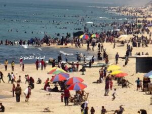 صور الفلسطيني على شاطئ دير البلح، تغضب الاحتلال