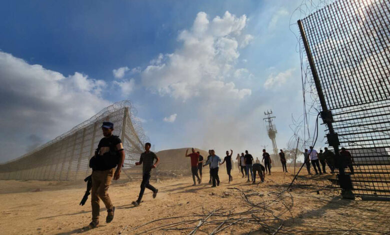 حماس: طوفان الأقصى امتداد طبيعي لمقاومة الشعب الفلسطيني وحقه المشروع بالدفاع عن أرضه ومقدساته