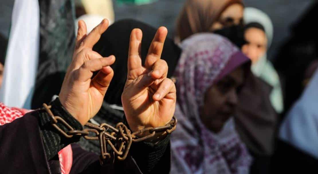 أسيرتان حوامل يواصل الاحتلال احتجازهما في سجن الدامون