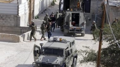 الاحتلال يصيب 11 مواطنا بجروح ورضوض خلال اقتحام مخيم عقبة جبر جنوب أريحا