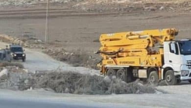 الاحتلال يحتجز مضخة باطون شرق طوباس