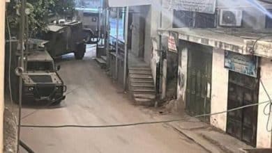 الاحتلال يقتحم مخيم الفارعة جنوب طوباس وسط اشتباكات مسلحة