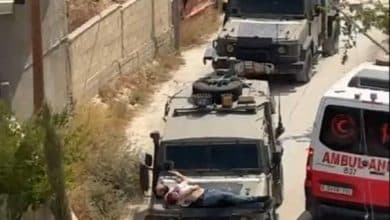 الاحتلال يصيب شابا بالرصاص وينكل به عقب اقتحام مدينة جنين