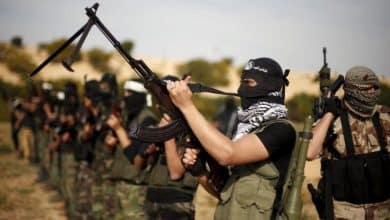المقاومة تضرب مقر قيادة "فرقة غزة" للاحتلال وتقصف قوات متوغلة شرق رفح