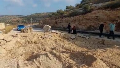مستوطنون يجرفون المدخل الشمالي لمدينة سلفيت