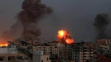 استشهاد طفلين في قصف الاحتلال منزلا وسط غزة