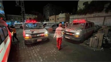 الخدمات الطبية في غزة تحذر من توقف عمل مركبات الإسعاف بسبب نقص الوقود