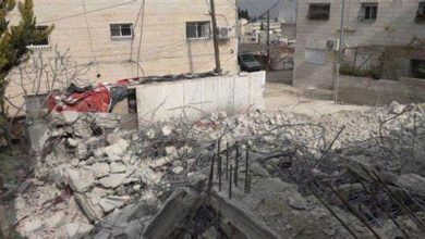 الاحتلال يجبر عائلات على إخلاء منازلها من مخيم جنين