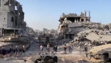 جيش الاحتلال يحرق مستشفى كمال عدوان وينكل بالأطباء والمرضى ويقتادهم لجهة مجهولة