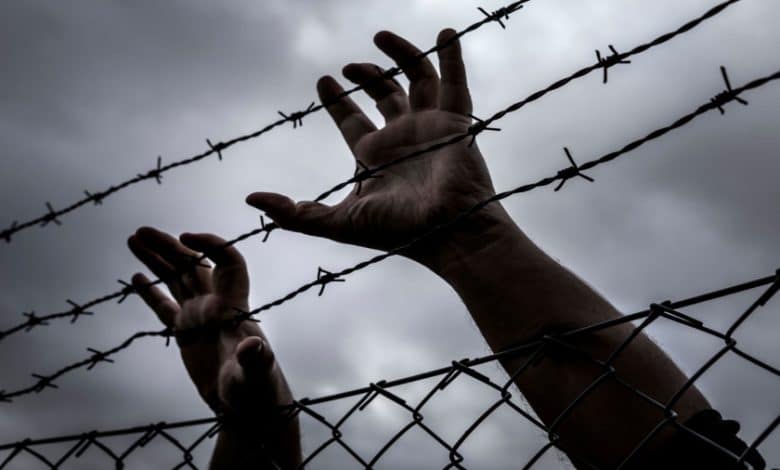 اسرى اسير سجن سجون