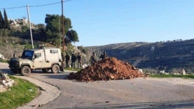 الاحتلال يغلق طرقا فرعية قرب حاجز جوريش جنوب نابلس