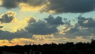 الطقس: أجواء غائمة وفرصة ضعيفة لسقوط زخات من الأمطار