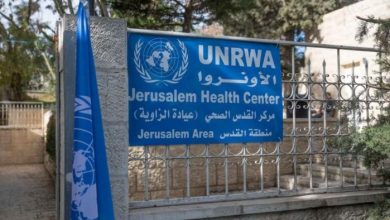 الاحتلال يبدأ بحظر "أونروا" ويغلق مدرسة تابعة لها بالقدس
