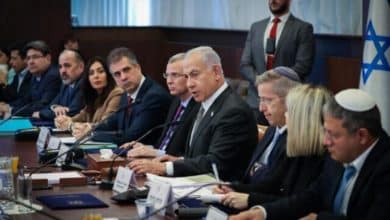 جهاز "الشاباك" يوصي "كابينت" الاحتلال بضرورة استكمال المرحلة الأولى من صفقة تبادل الأسرى مع حماس