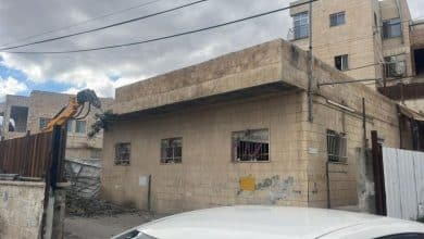 الاحتلال يجبر مقدسيين على هدم منزليهما ذاتيا