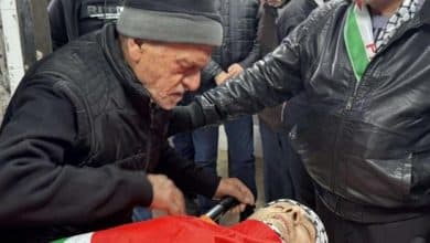 جماهير غفيرة تشيع جثمان الشهيد طارق قصاص في نابلس