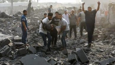 شهداء وجرحى إثر قصف الاحتلال مخيم النصيرات وسط قطاع غزة