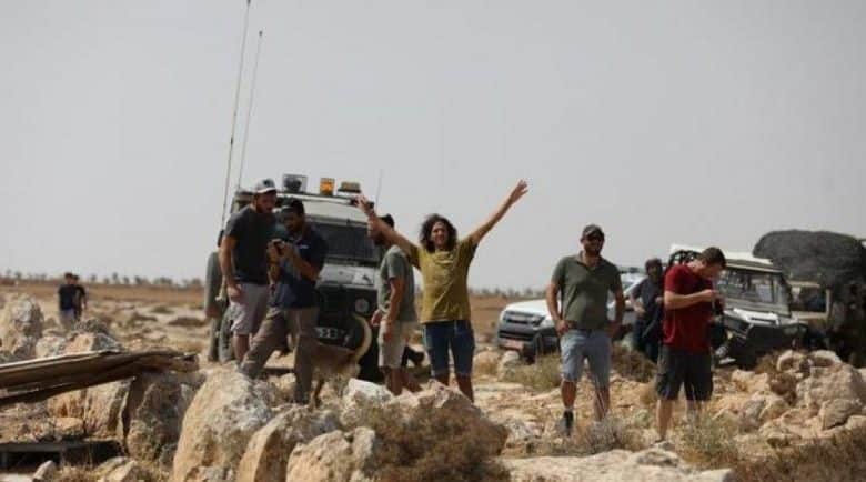 مستوطنون يدمرون خياما للمواطنين في الأغوار الشمالية