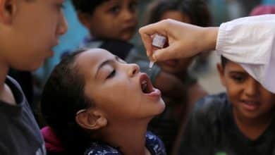602 ألف طفل في غزة يتهددهم الشلل الدائم والإعاقات بسبب منع الاحتلال إدخال التطعيمات