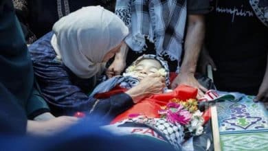 أهالي بلدة اليامون يشيعون جثمان الشهيد الطفل أبو الهيجا