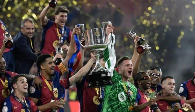 برشلونة يهزم غريمه التقليدي ريال مدريد في الوقت الإضافي ويتوج بلقلب كأس الملك