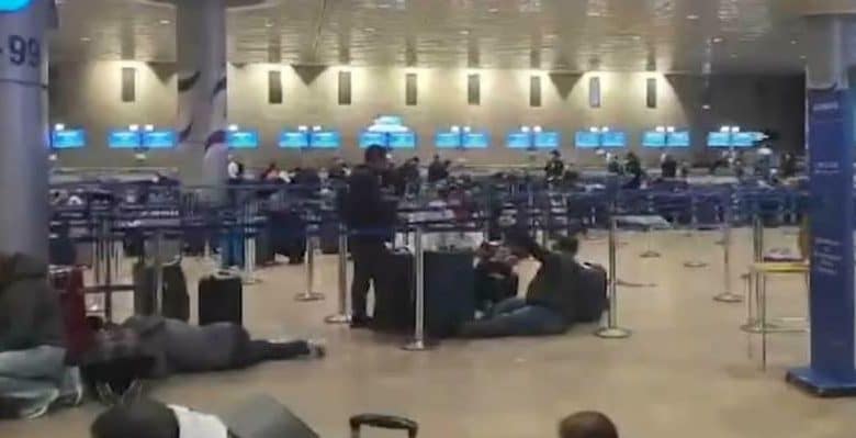 الثالث من نوعه في أقل من 24 ساعة.. الاحتلال يعلق العمل في مطار اللد عقب اطلاق صاروخ من اليمن