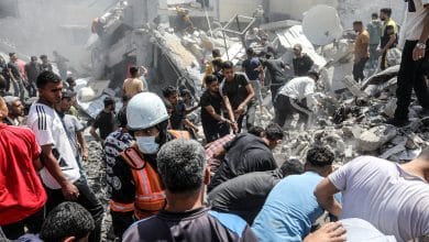 3 شهداء بينهم طفل في قصف مسيرات إسرائيلية دير البلح وغزة