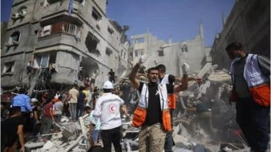 مجزرة جديدة.. 22 شهيدا في قصف للاحتلال على دير البلح وتل الزعتر