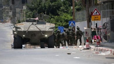 الاحتلال يواصل اقتحام جبع جنوب جنين لليوم الثالث ويشن حملة مداهمات واعتقالات وتحقيقات ميدانية