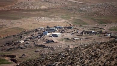 الاحتلال يعلن قرية خلة الضبع بمسافر يطا "منطقة عسكرية مغلقة"