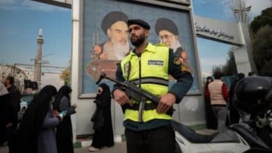 الشرطة الإيرانية: اعتقال 18 عميلاً أجنبيا للاحتلال صمموا مسيّرات