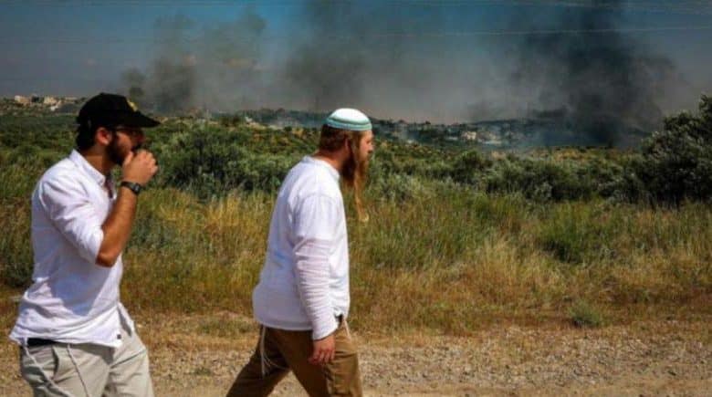 مستوطنون يعتدون على شقيقين في قرية برقا شرق رام الله